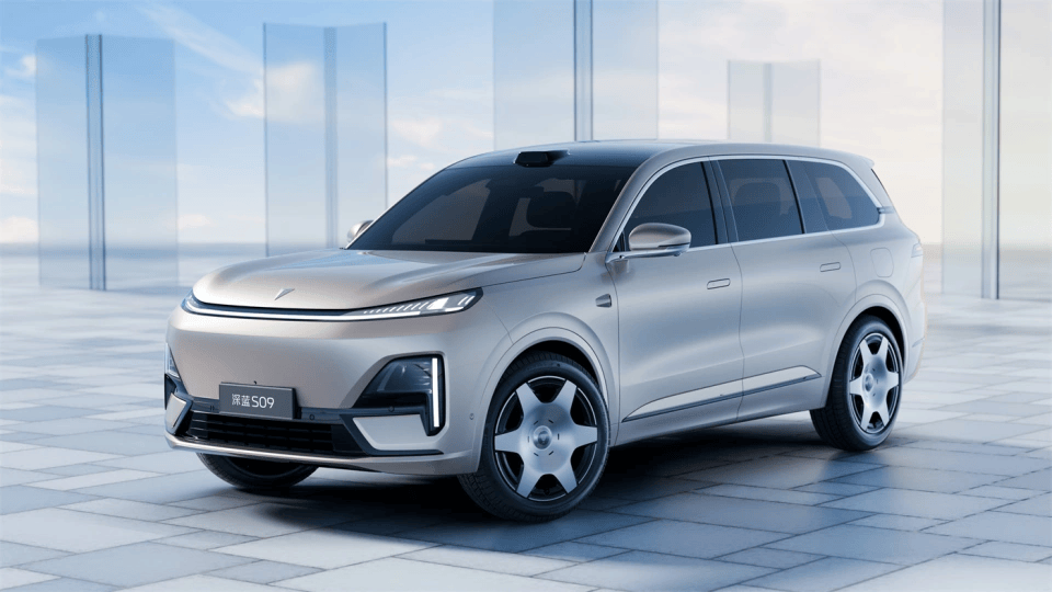 2025款问界M9开启预订 预售价47.8万元起